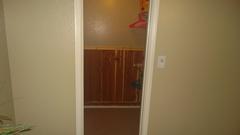 HH1703-Closet.jpg